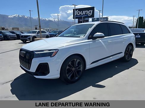 New 2026 Audi Q7 3.0T Premium Plus AWD/4WD image 7