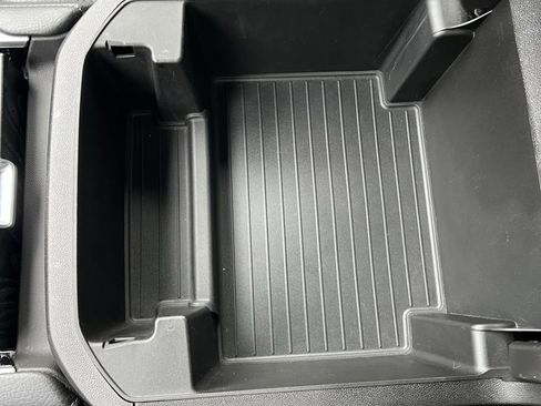 Used 2023 GMC Yukon Denali image 20