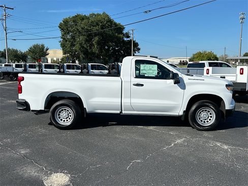New 2026 Chevrolet Silverado 1500 W/T image 3