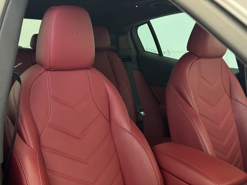 Used 2024 Maserati Grecale Trofeo image 64