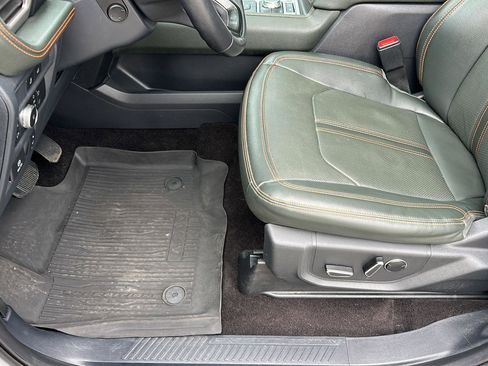 Used 2022 Ford Expedition Timberline image 13