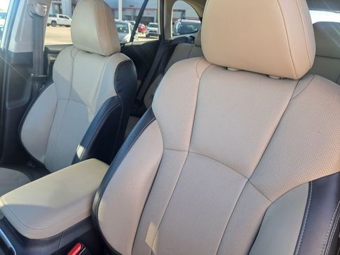 Used 2021 Subaru Outback Limited image 19