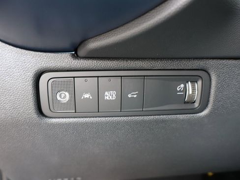 New 2026 Chevrolet Equinox EV LT image 13