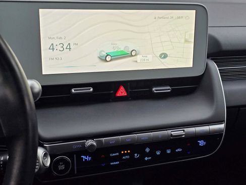 Used 2024 Hyundai Ioniq 5 SE image 27