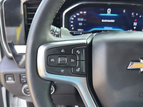 Used 2025 Chevrolet Silverado 1500 LT AWD/4WD image 21