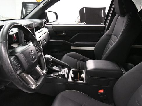 Used 2024 Toyota Tacoma TRD Off-Road AWD/4WD image 26
