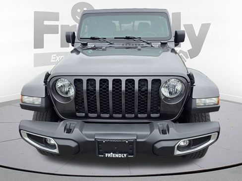 Used 2023 Jeep Gladiator Sport AWD/4WD image 2