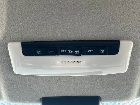 New 2025 Nissan Kicks Play S image 29