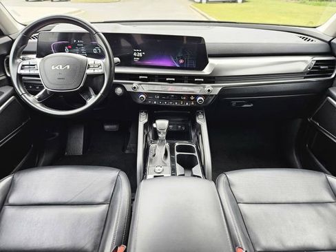Used 2025 Kia Telluride S FWD image 15