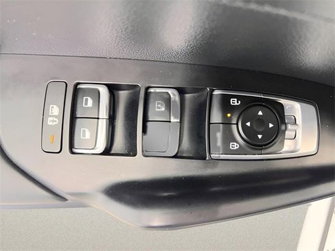 Used 2025 Kia K5 LXS image 15