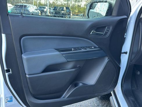 Used 2016 Chevrolet Colorado Z71 image 12