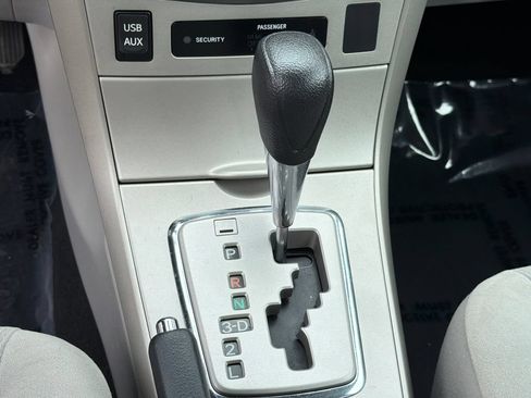 Used 2012 Toyota Corolla LE FWD image 23