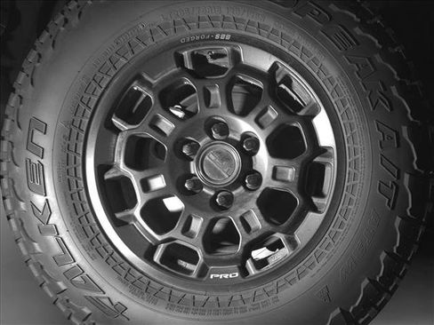 Used 2022 Toyota Tundra TRD Pro AWD/4WD image 10