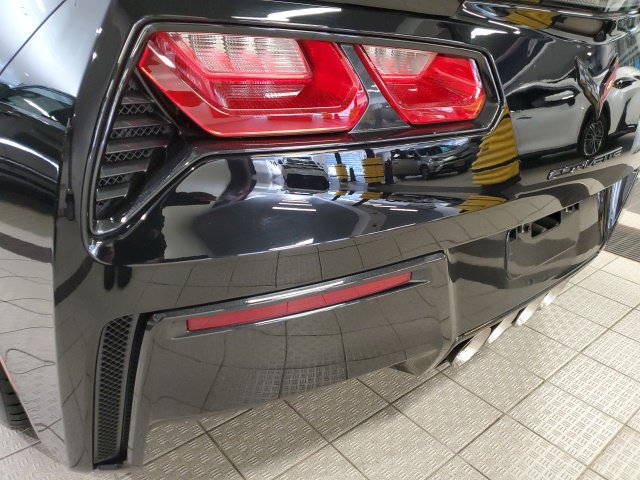 Used 2017 Chevrolet Corvette Stingray Convertible RWD image 25
