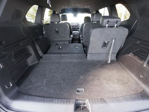 Used 2025 Buick Enclave Preferred image 33