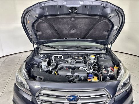 Used 2017 Subaru Outback 2.5i Premium AWD/4WD image 17