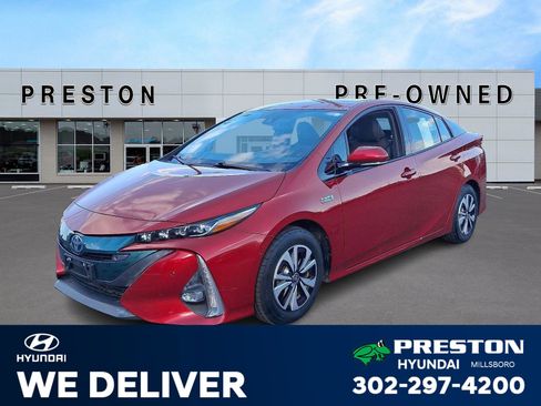 Used 2018 Toyota Prius Prime Advanced image 1