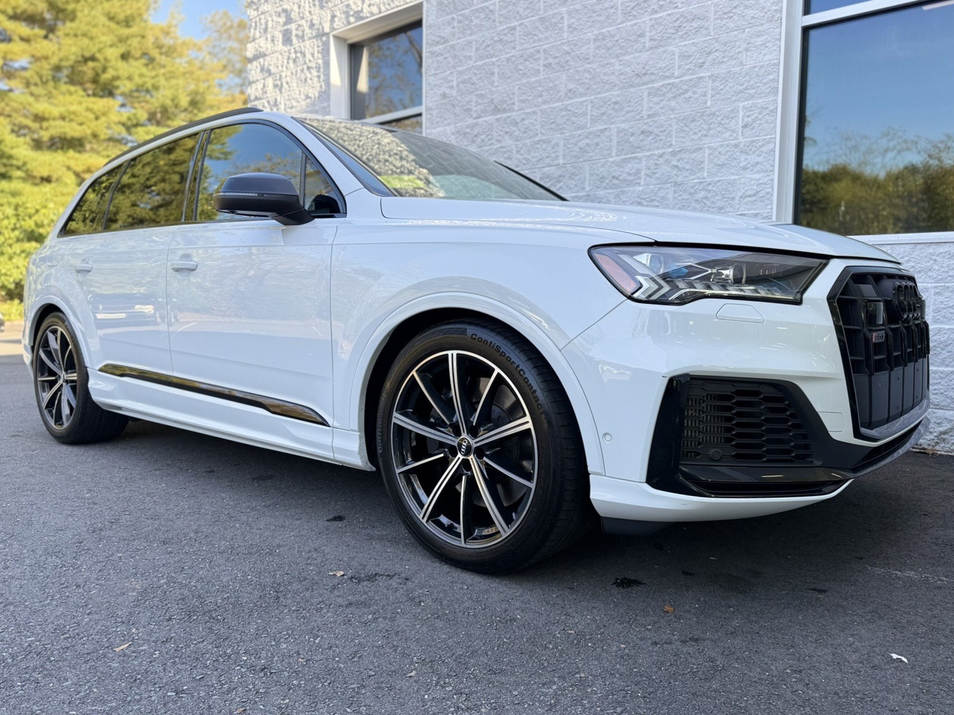 Used 2020 Audi SQ7 Prestige w/ Prestige Package AWD/4WD image 32