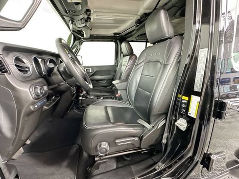 Used 2023 Jeep Wrangler Unlimited Sahara w/ Cold Weather Group AWD/4WD image 20