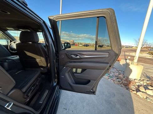 Used 2022 GMC Yukon Denali image 16