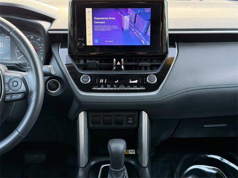 Used 2023 Toyota Corolla Cross LE image 21