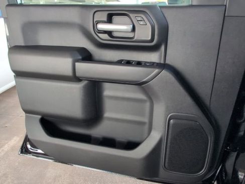 Used 2026 Chevrolet Silverado 2500 Custom w/ Custom Value Package image 14