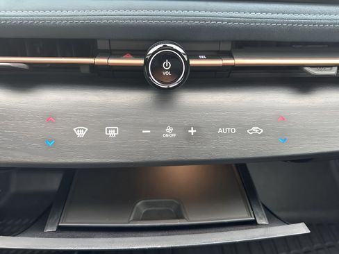 Used 2023 Nissan Ariya image 20