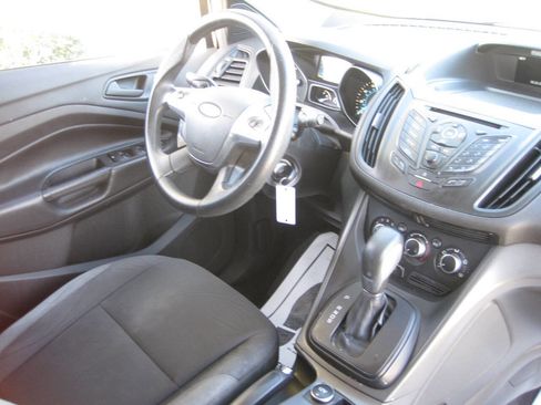 Used 2016 Ford Escape S image 24