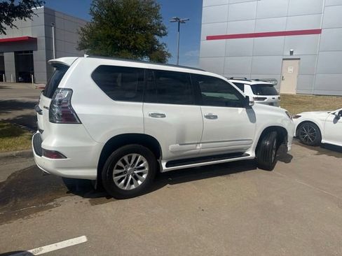 Used 2019 Lexus GX 460 Premium w/ Premium Package AWD/4WD image 3