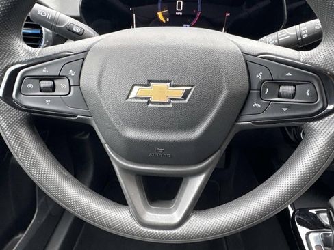 Used 2024 Chevrolet Trax LT image 23