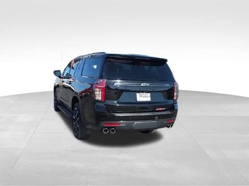 Certified 2022 Chevrolet Suburban RST w/ Sport Performance Package AWD/4WD image 8