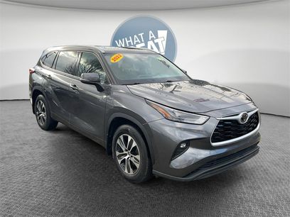 Used 2022 Toyota Highlander XLE