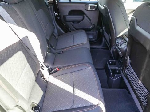 New 2026 Jeep Gladiator Mojave image 17