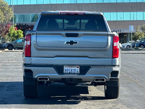 Used 2025 Chevrolet Silverado 1500 High Country AWD/4WD image 5