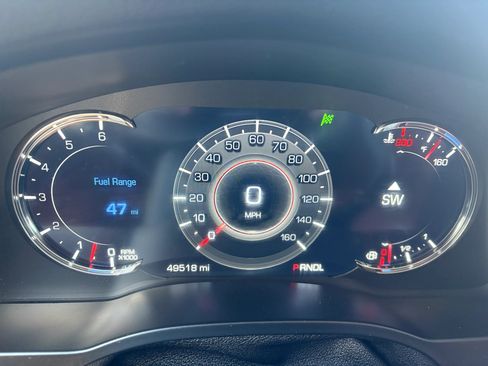 Used 2017 Cadillac Escalade Luxury RWD image 11