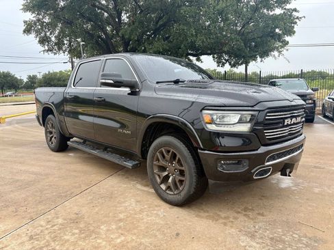 Used 2019 RAM 1500 Laramie w/ Sport Appearance Package AWD/4WD image 7