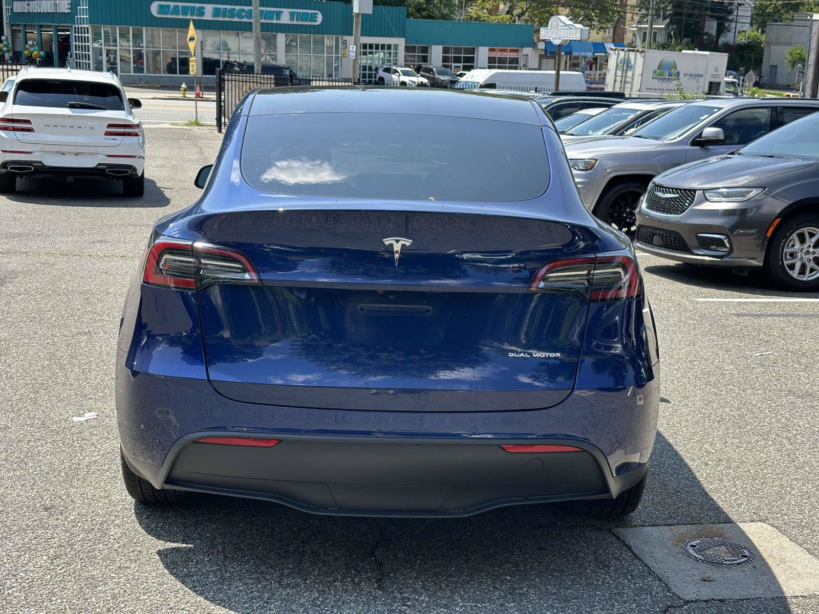 Used 2021 Tesla Model Y Long Range AWD/4WD image 4