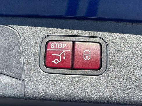 Used 2022 Mercedes-Benz GLC 300 image 30