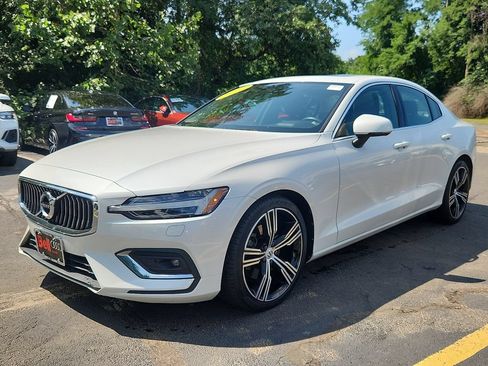 Used 2022 Volvo S60 B5 Inscription w/ Climate Package FWD image 9
