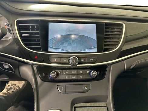 Used 2018 Buick LaCrosse Essence image 22