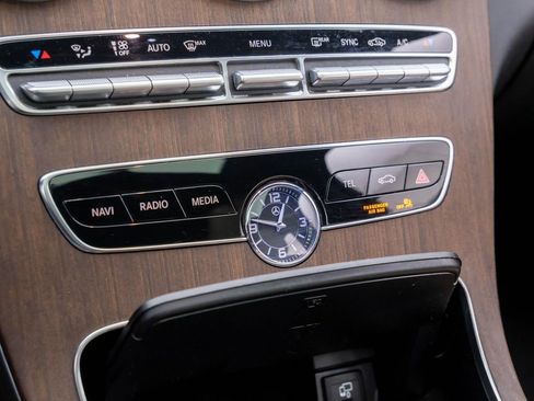 Used 2019 Mercedes-Benz C 300 4MATIC Sedan image 25