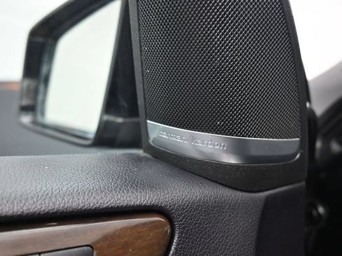 Used 2015 Mercedes-Benz ML 250 BlueTEC 4MATIC image 10