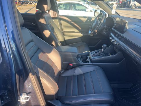 Used 2025 Honda CR-V Sport-L image 3