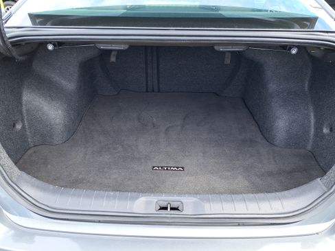 Used 2023 Nissan Altima 2.5 SV image 10