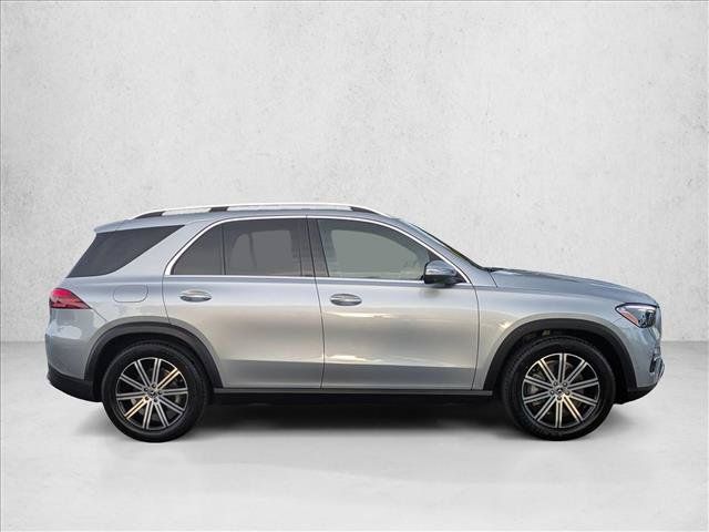 Used 2025 Mercedes-Benz GLE 450 4MATIC image 4