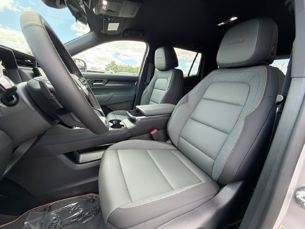 New 2026 GMC Terrain AT4 AWD/4WD image 25
