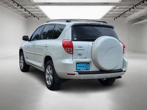 Used 2008 Toyota RAV4 Limited FWD image 3