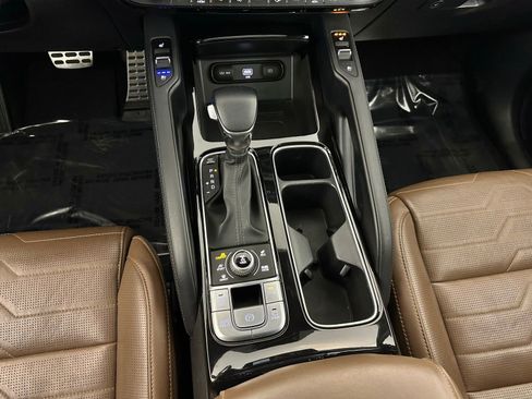 Used 2020 Kia Telluride SX w/ SX Prestige Package image 18