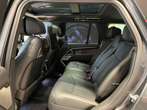 Used 2024 Land Rover Range Rover Autobiography AWD/4WD image 18