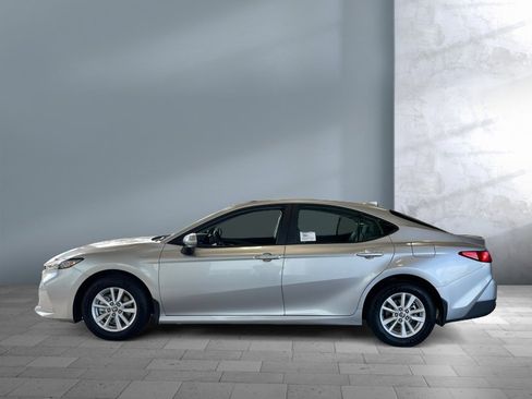 New 2026 Toyota Camry LE image 3